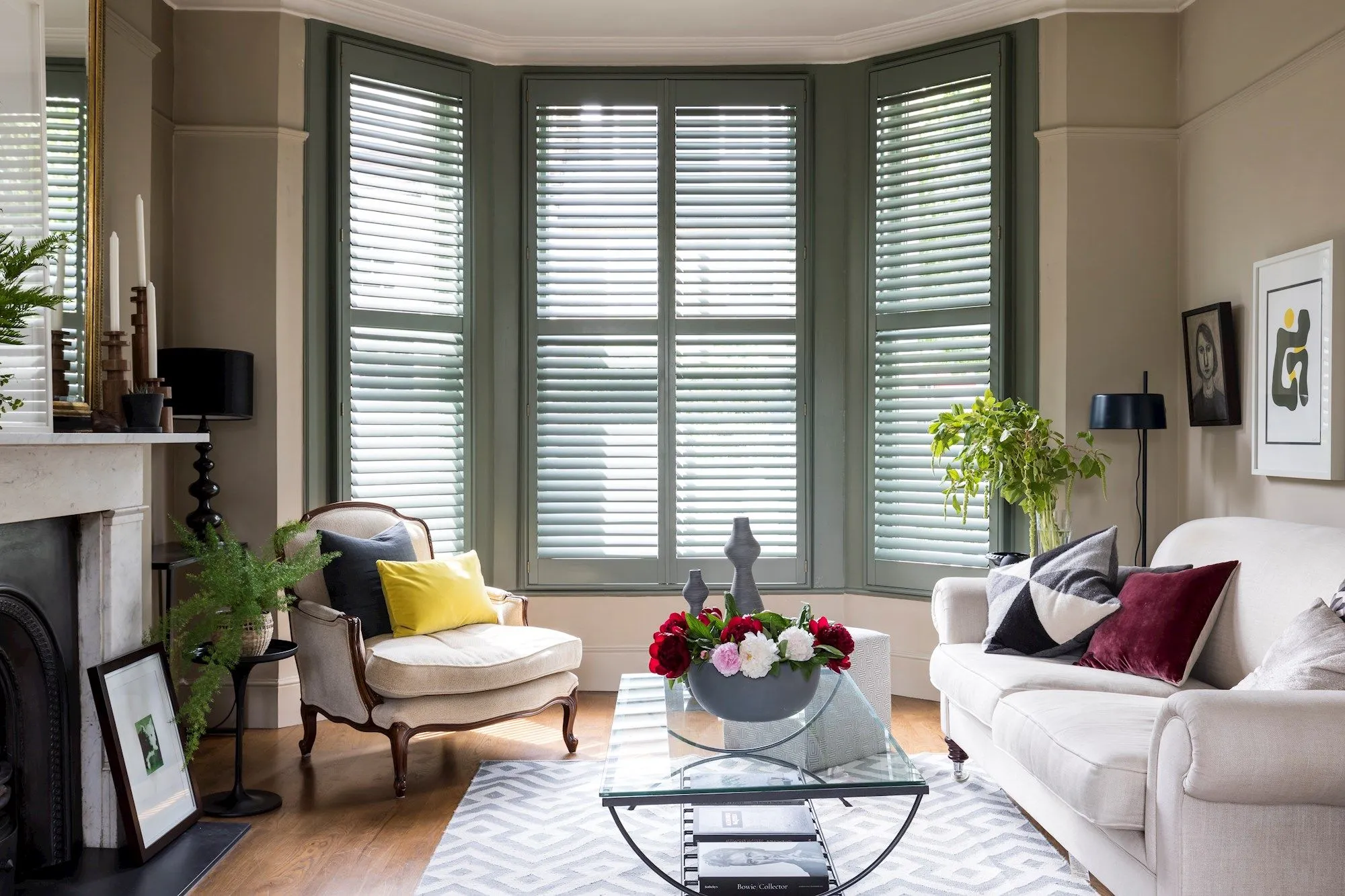 How to Dress Bay Windows?