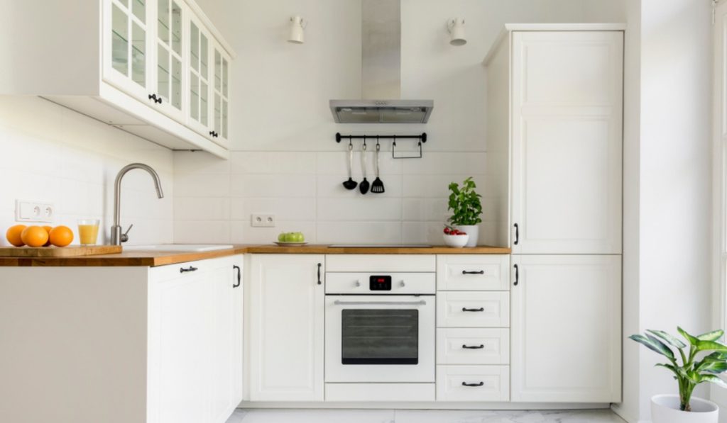 How High Is a Kitchen Worktop? Things To Consider - Contemporary Structures